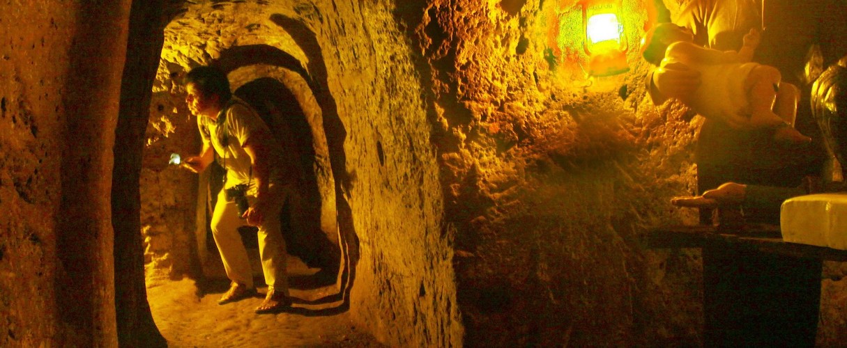 Vinh Moc tunnels