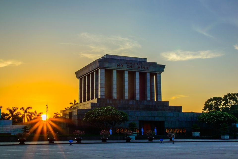 ho-chi-minh-mausoleum