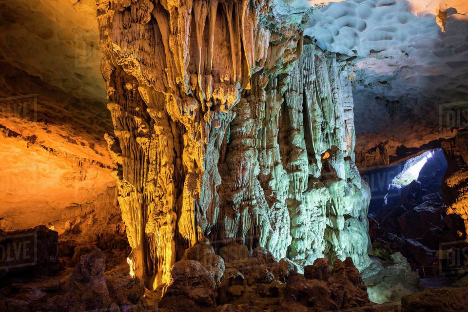 sung-sot-cave-ancora-cruises