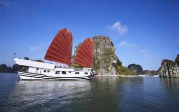 Dragon Bay cruise full day tour from Halong