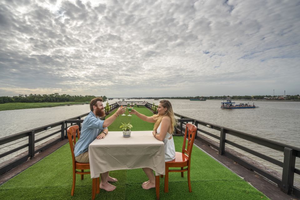 relax-on-sundeck