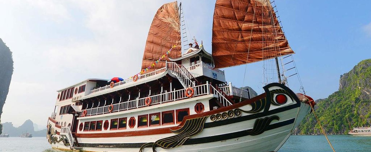 Royal Palace Cruise 2 days/ 1 night