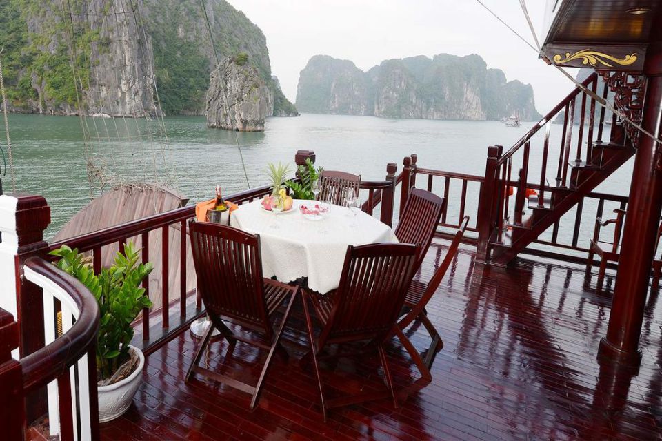 royal-palace-cruise-sundeck