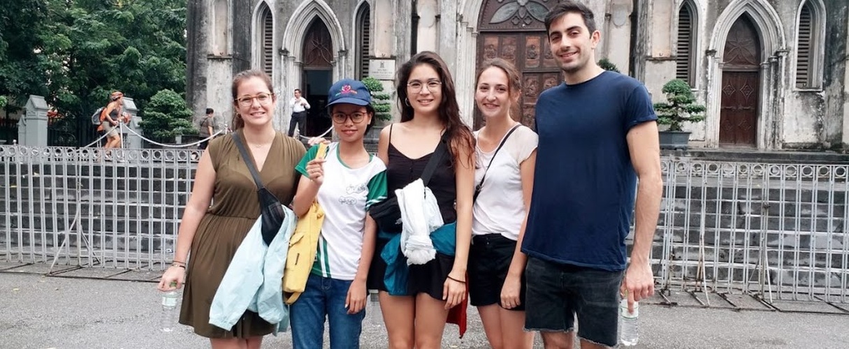 Ho Chi Minh Complex & Temple of Literature by bus