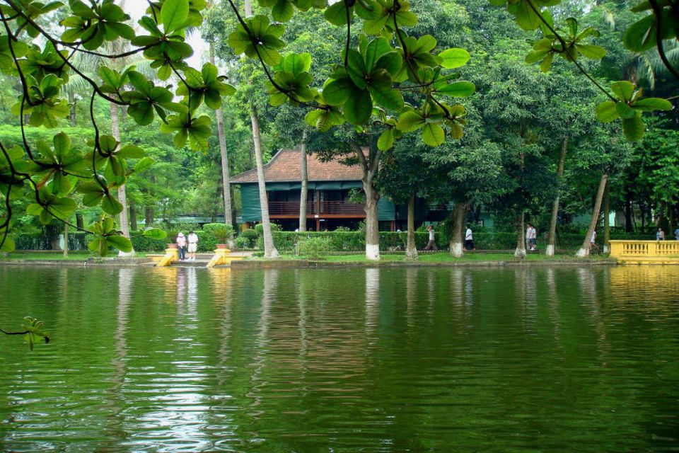 Ho-Chi-Minh-stilt-house2-960