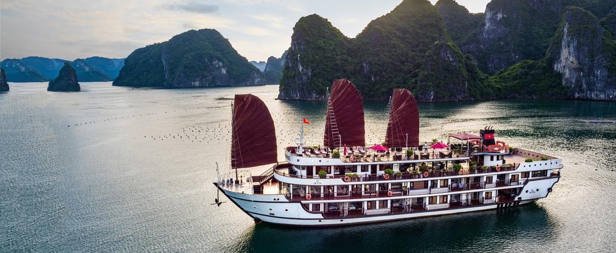 Alisa Premier Cruise 3 days/ 2 nights