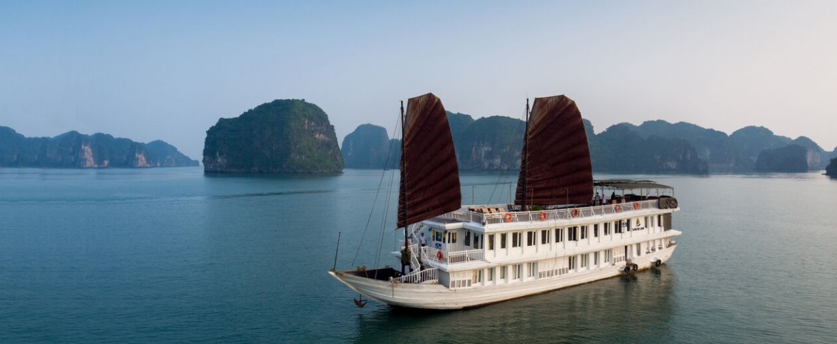 Garden Bay Legend Cruise 3 days/ 2 nights