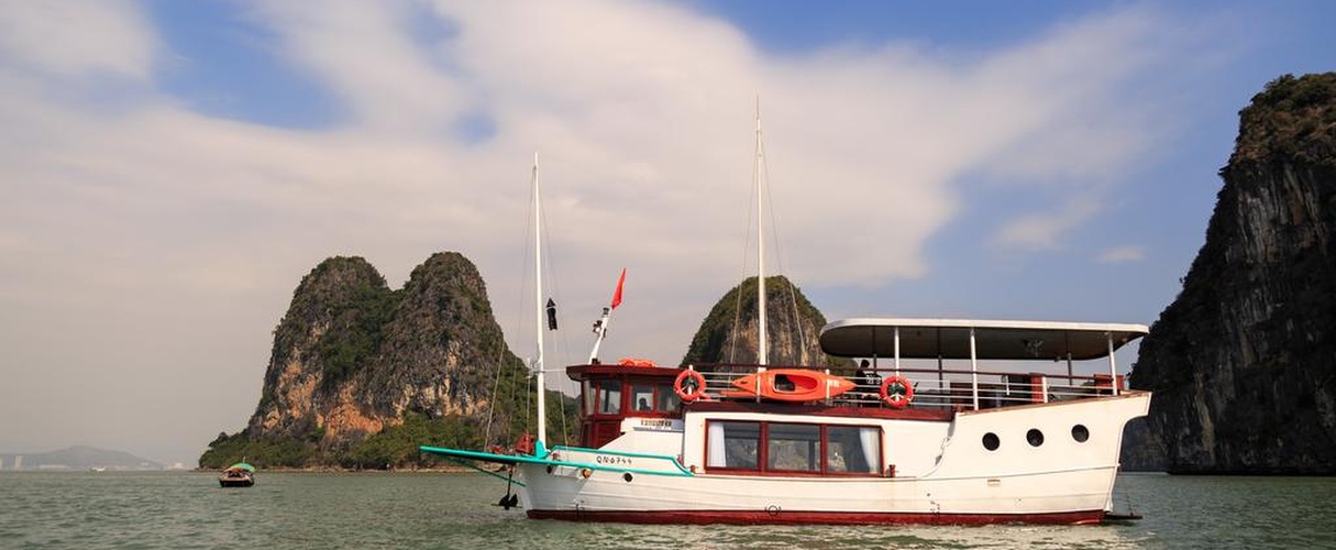 L’Azalée Premium Cruise 3 days/ 2 nights