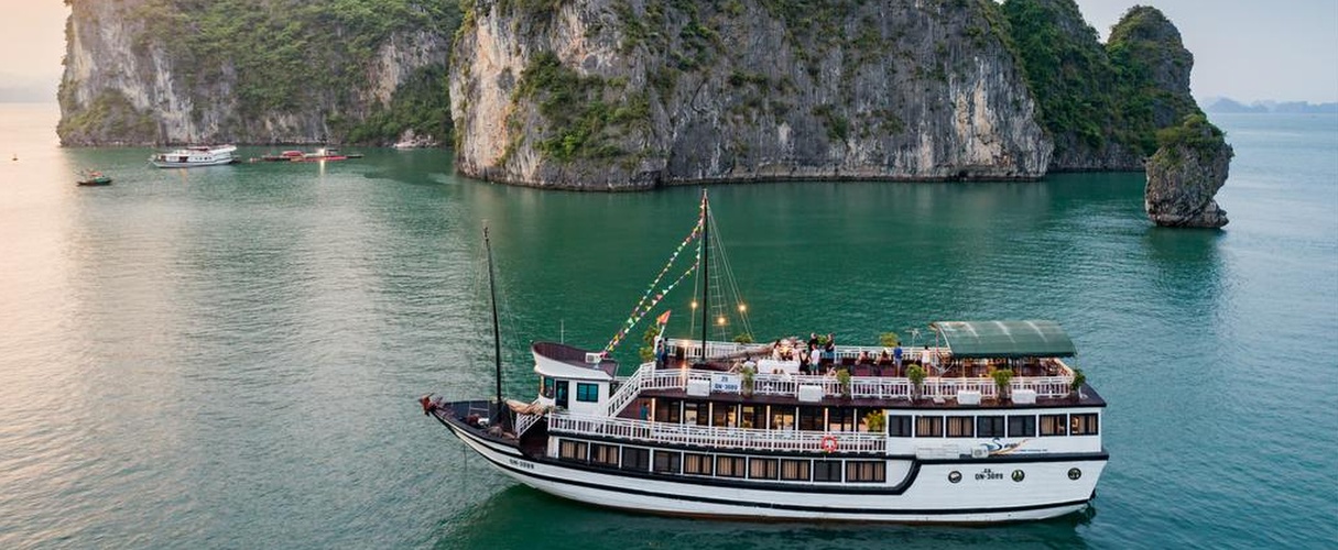 Swan Boutique Cruise 2 days/ 1 night