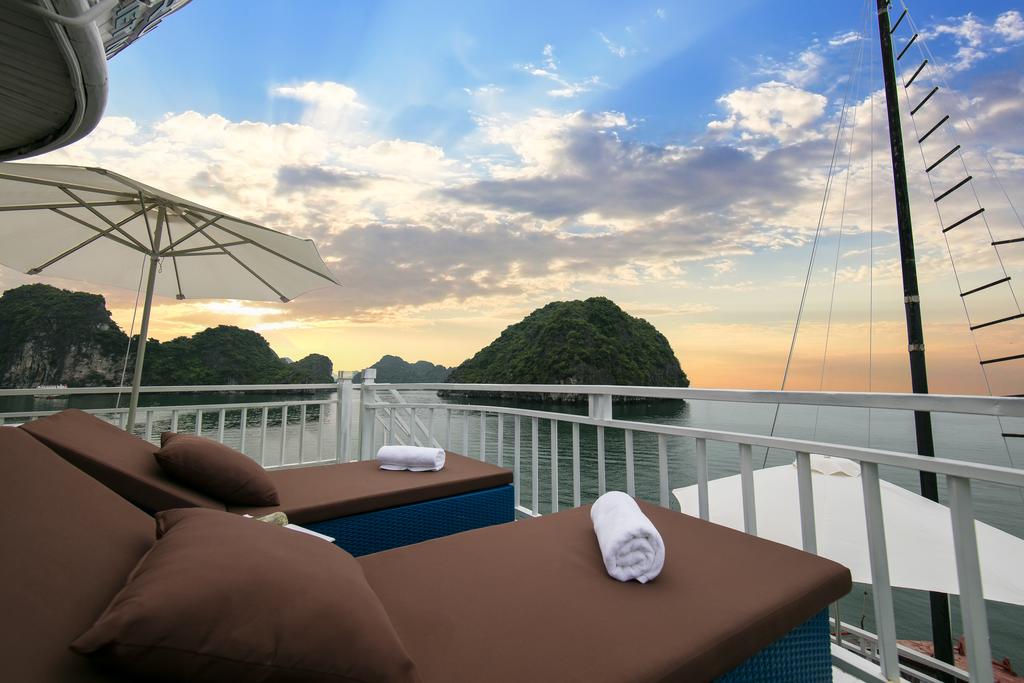 flamingo-cruise-halong-2-days-1-night-2