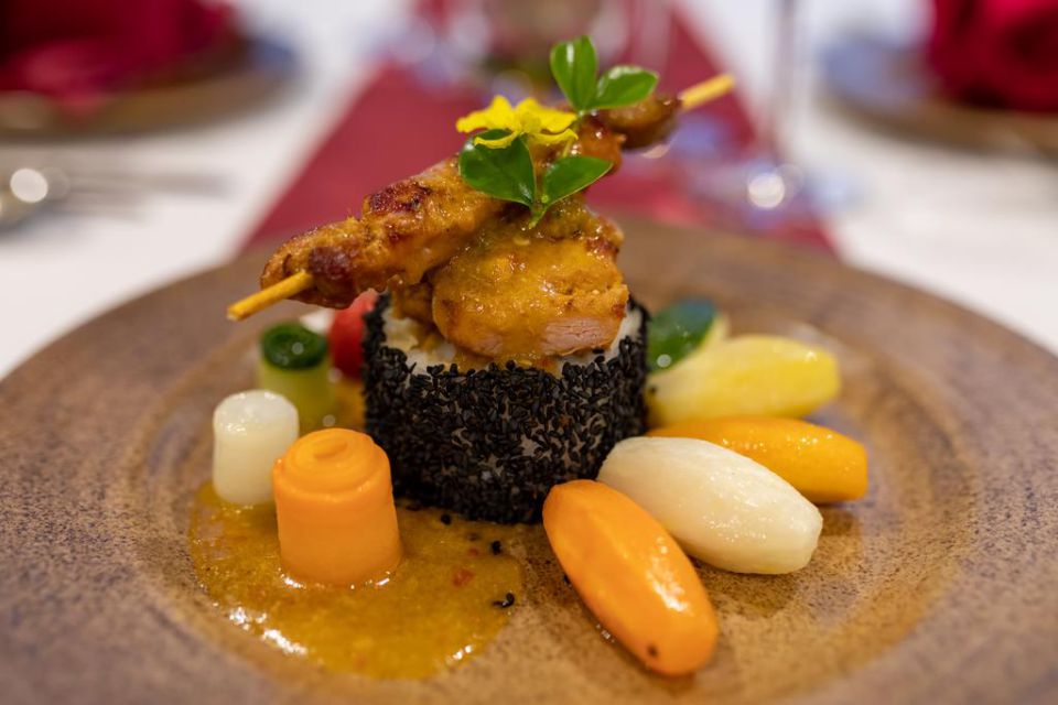 food-restaurant-huong-hai-sealife-cruise-3-days-2-nights-3