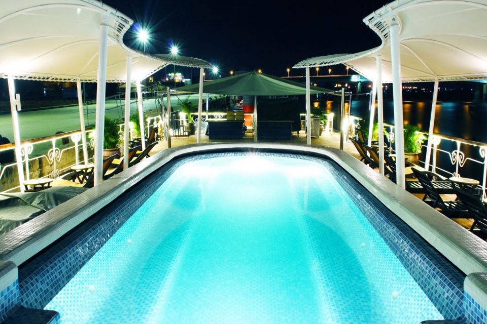 swimming-pool