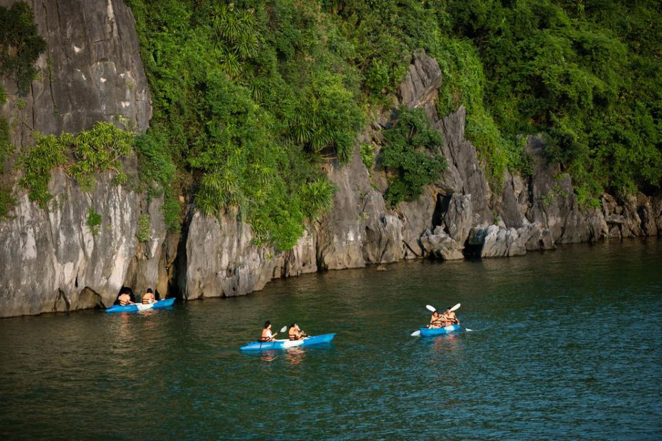 kayaking-indochina-sails-2-days-1-night-4