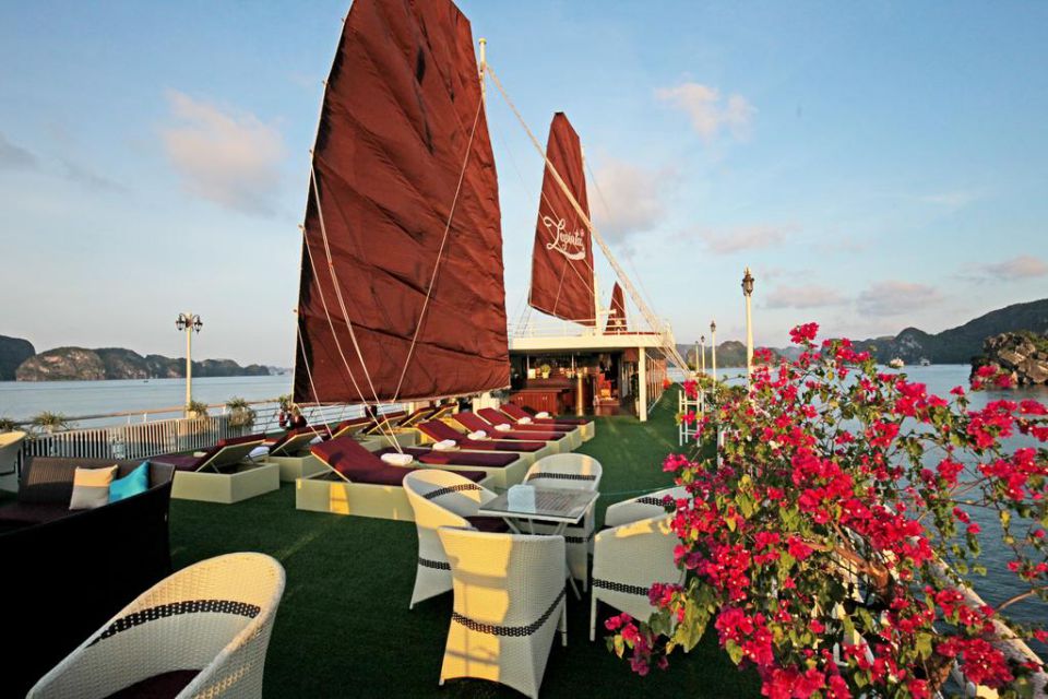 relax-on-sundeck