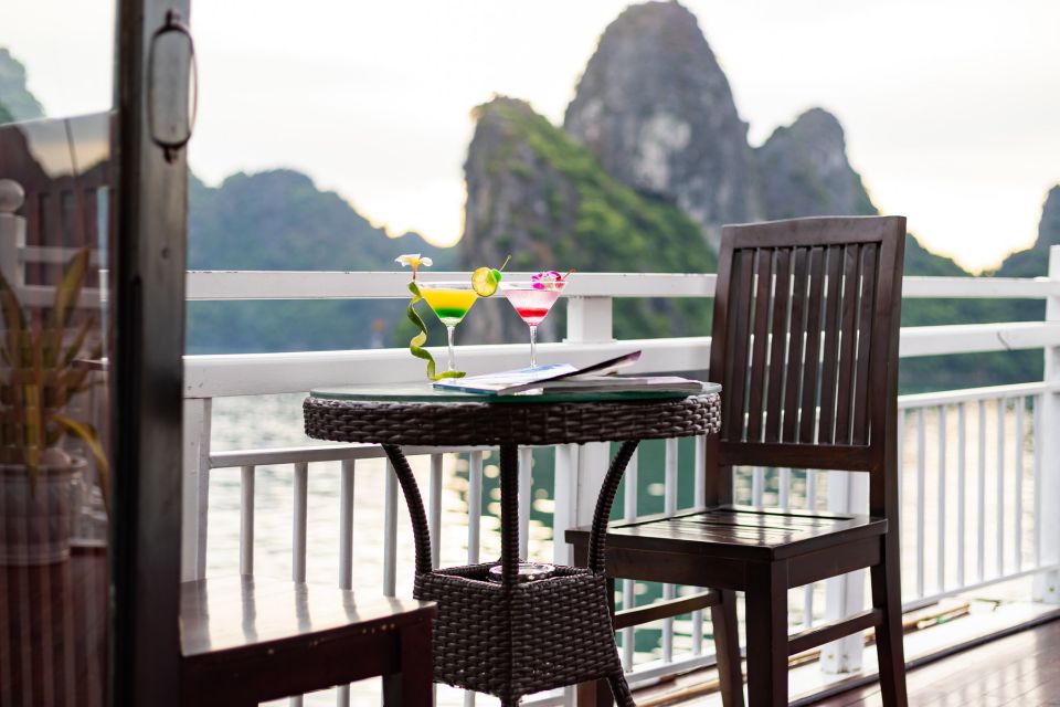 swan-deluxe-cruise-paddy-home-3-days-2-night-1