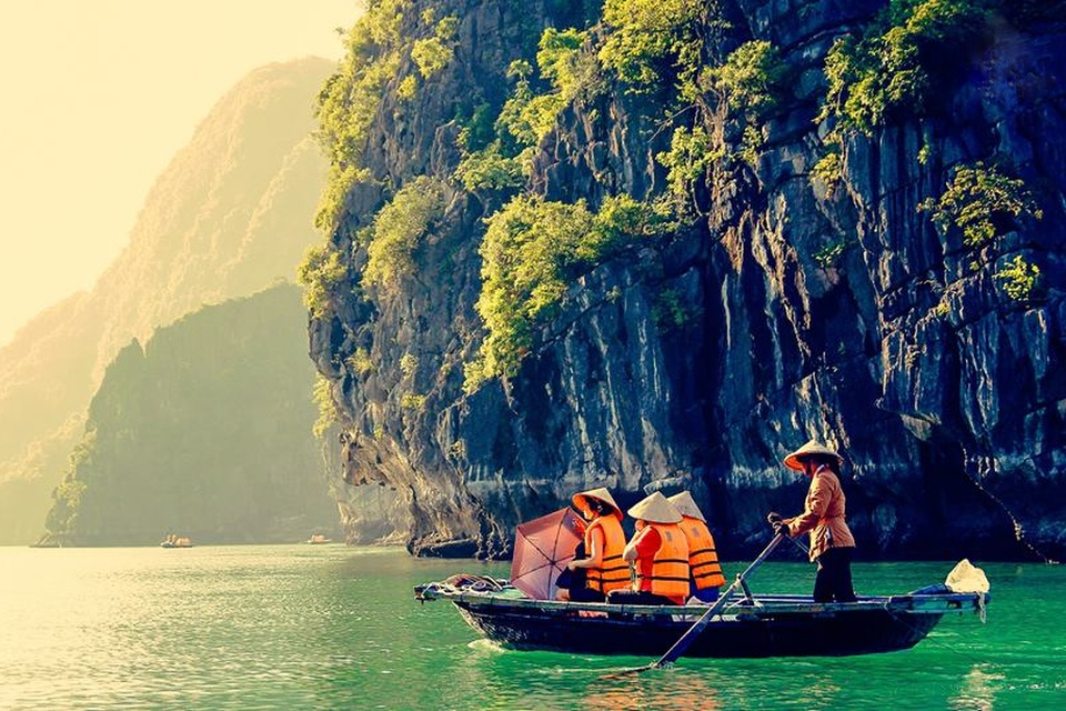 bamboo-rowing-boat