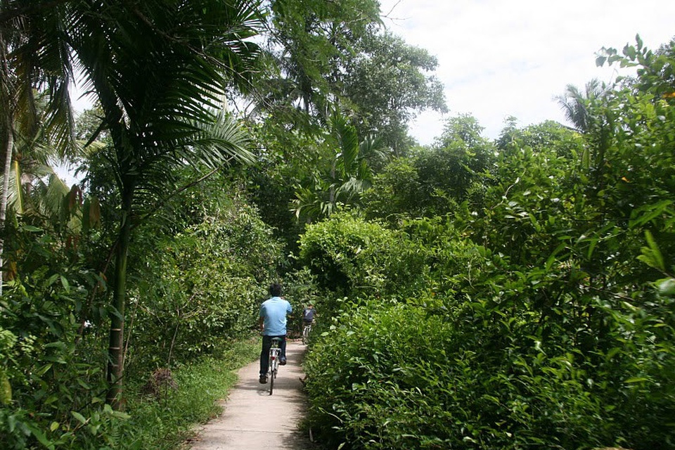 bicycle-tour-1