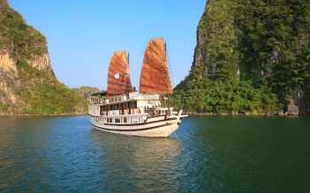 Garden Bay Premium Cruise 2 days/ 1 night