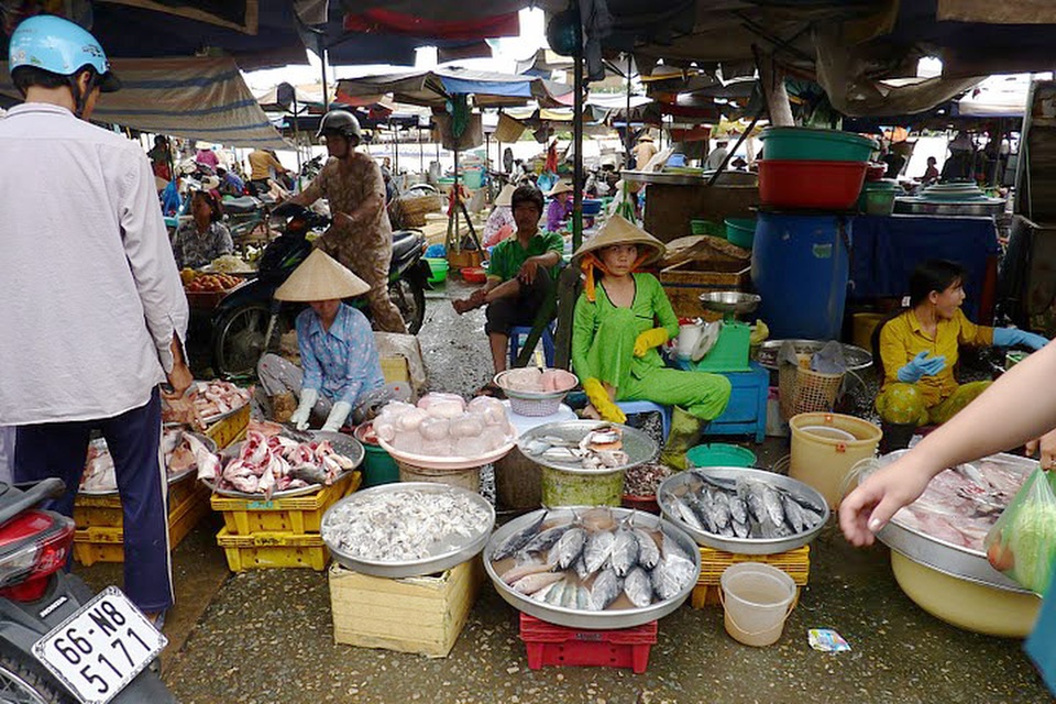 local-market