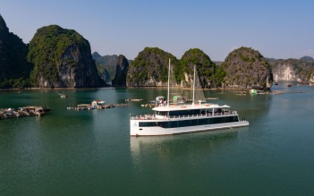 Lan Ha Bay - Halong bay the most luxurious day tour