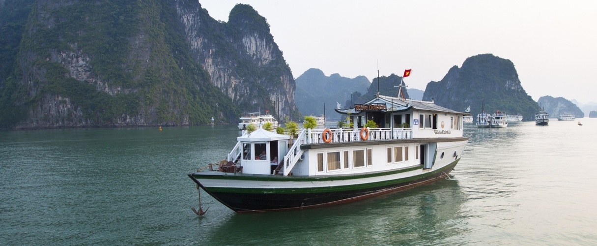 Petit White Dolphin Private Cruise 3 days/ 2 nights
