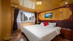 Deluxe cabin