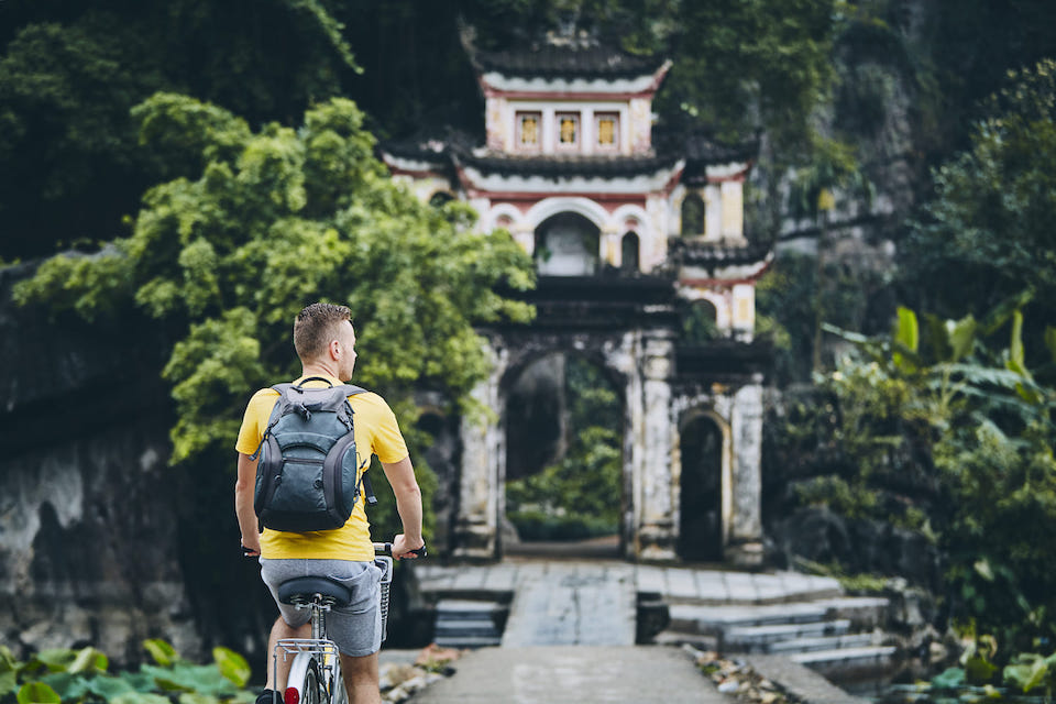 biking-in-ninh-binh
