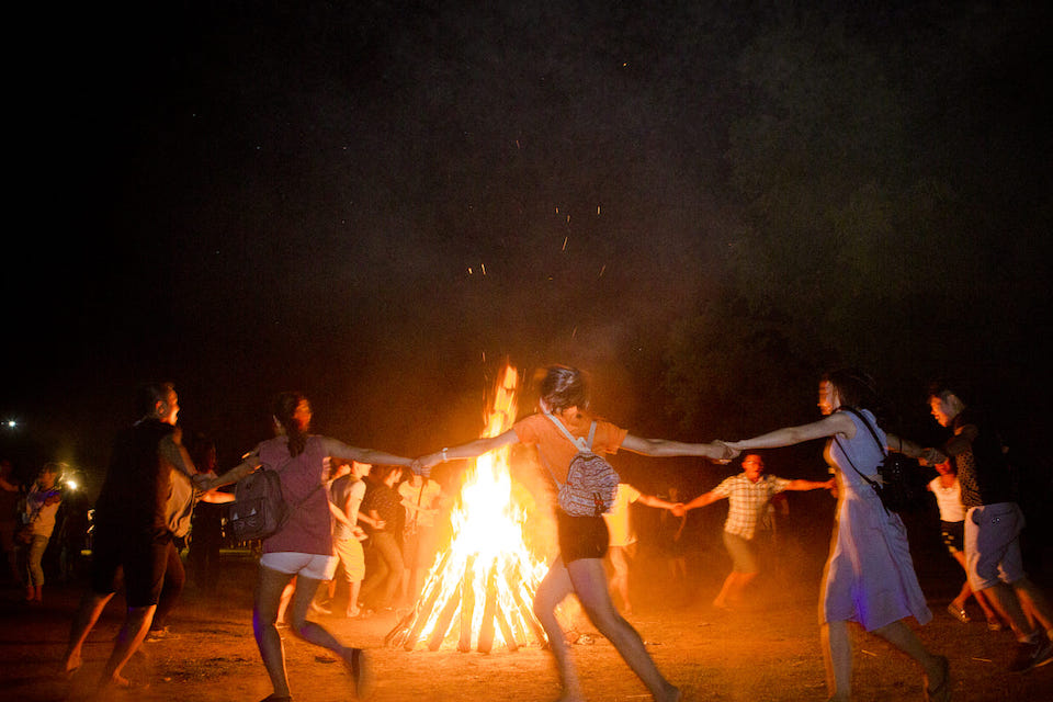 dancing-with-the-locals