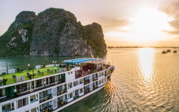 Dynasty Cruise 3 days/ 2 nights