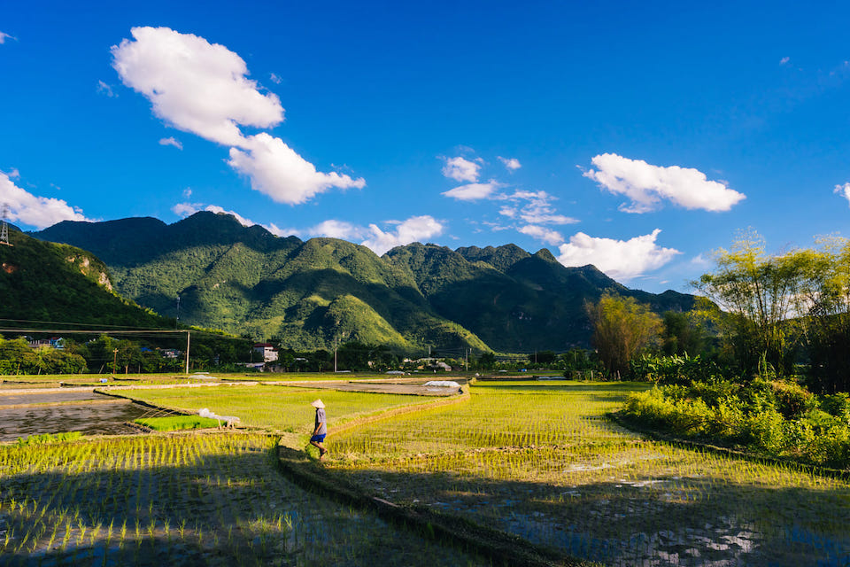 mai-chau-2-days-classic-group-tour-1