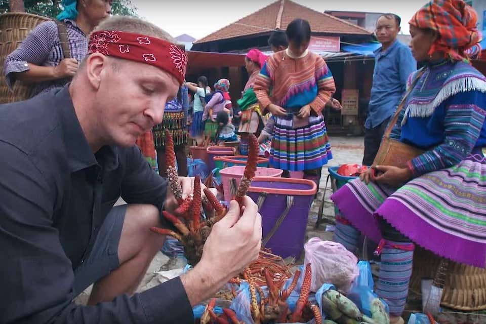 sapa-trekking-bac-ha-market-3d4n-10