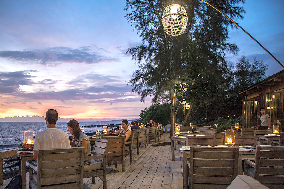 sun-set-BBQ&night-squid-in-Phu-quoc-2