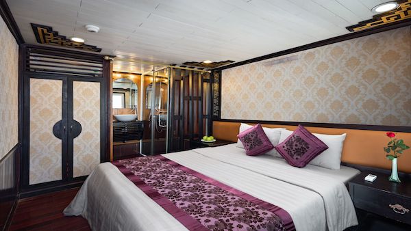 Deluxe cabin