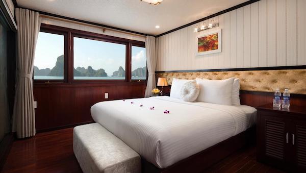 Deluxe - 2 nights on boat