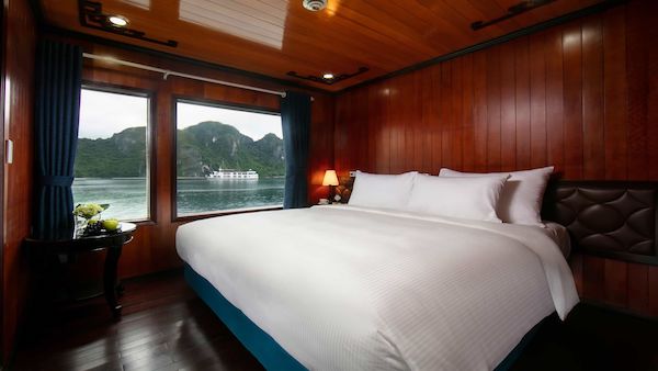 Deluxe cabin