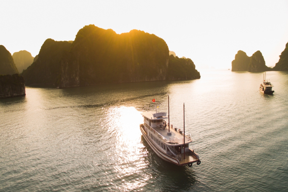 sen-cruise-sunset-960